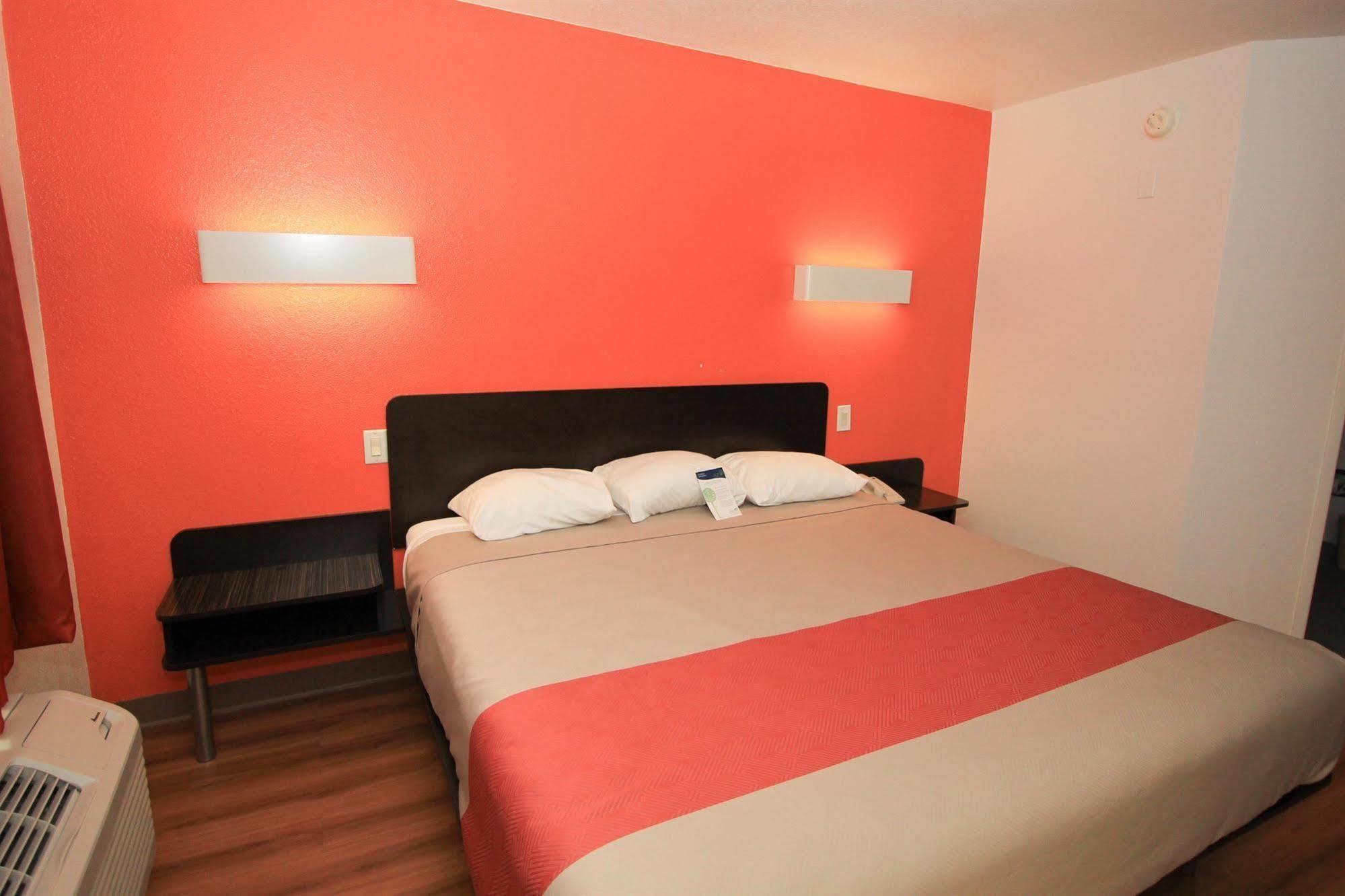 Motel 6-San Antonio, Tx - Downtown - Alamo Dome Extérieur photo